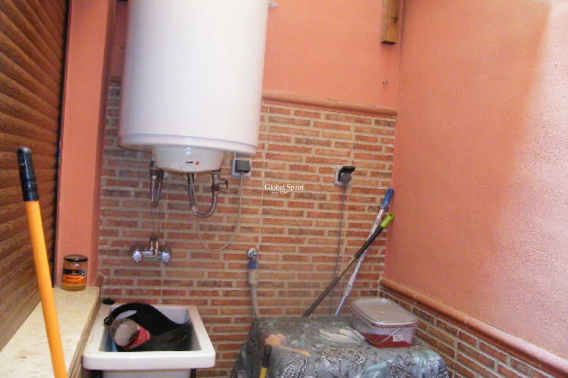 Resale - HOUSE -
DAYA NUEVA - Costa Blanca