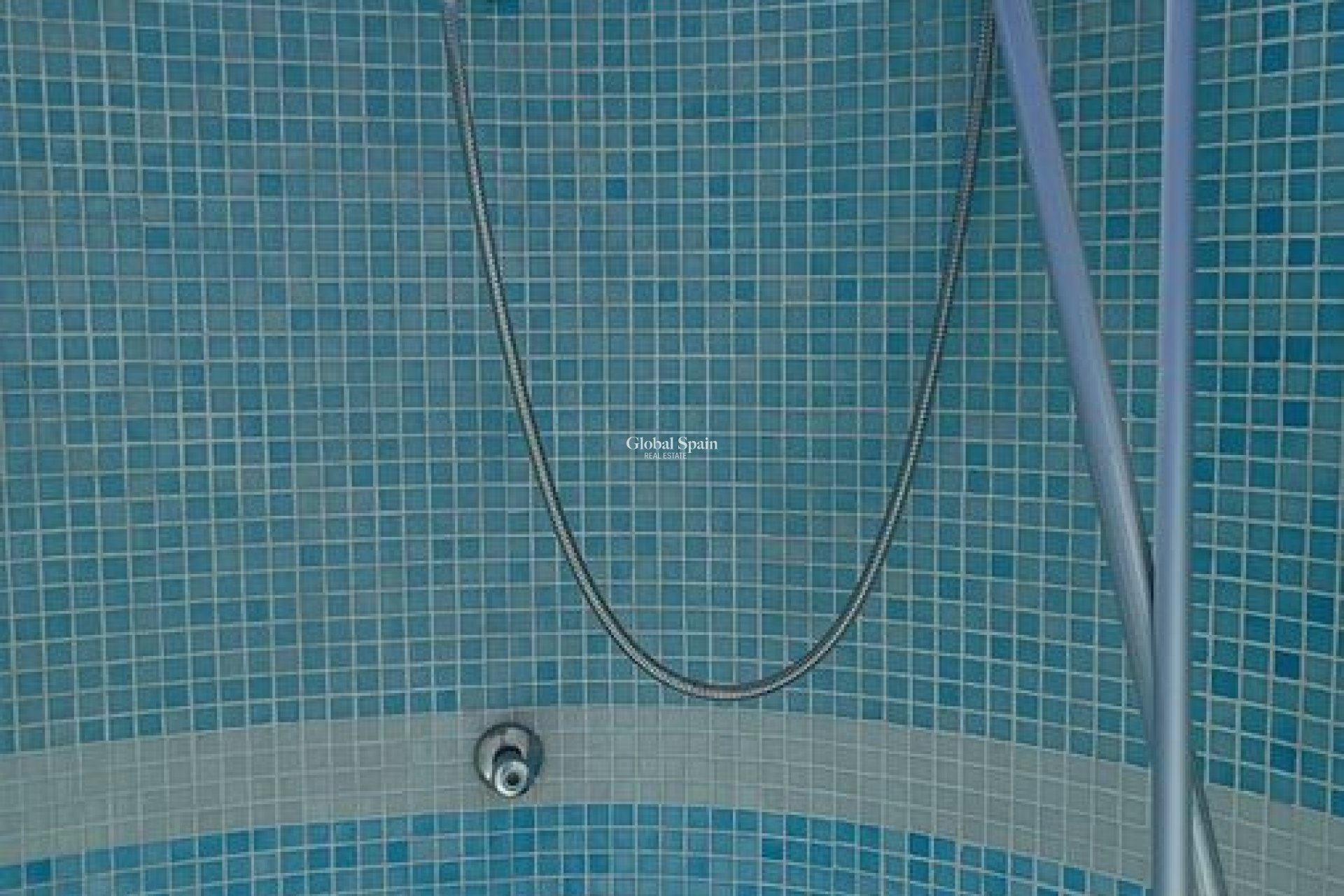 Resale - HOUSE -
DAYA NUEVA - Costa Blanca