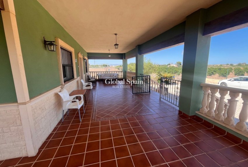 Resale - HOUSE -
DAYA NUEVA - La Bodega