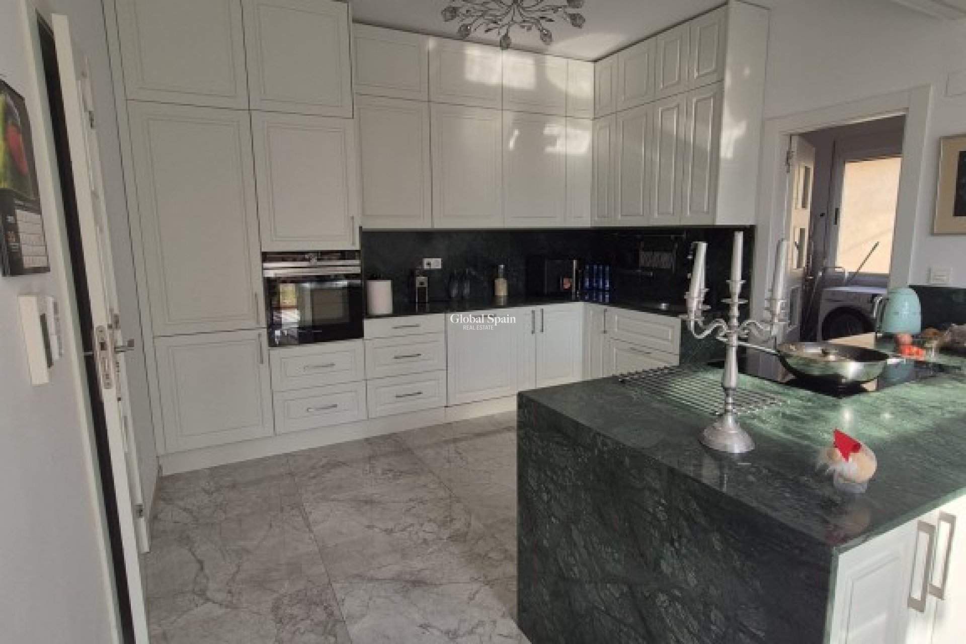 Resale - HOUSE -
DAYA VIEJA - Costa Blanca