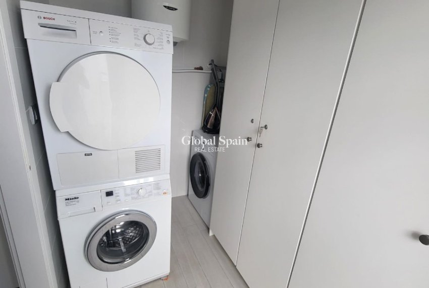 Resale - HOUSE -
DAYA VIEJA - Costa Blanca