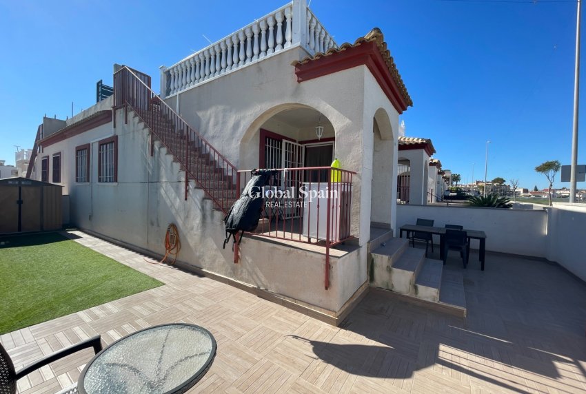 Resale - HOUSE -
DAYA VIEJA - Costa Blanca