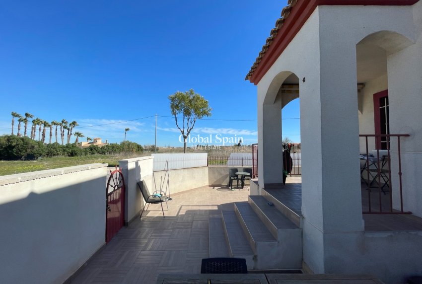 Resale - HOUSE -
DAYA VIEJA - Costa Blanca