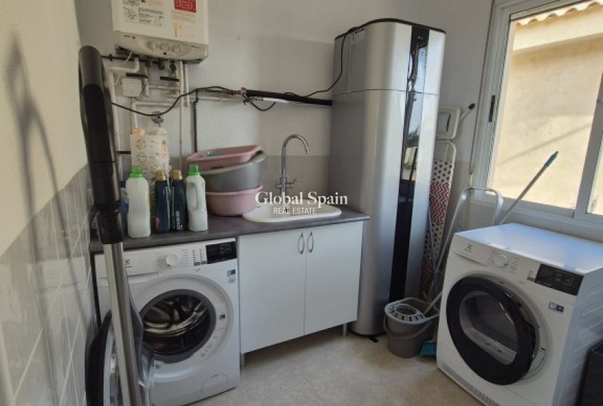 Resale - HOUSE -
DAYA VIEJA - Costa Blanca