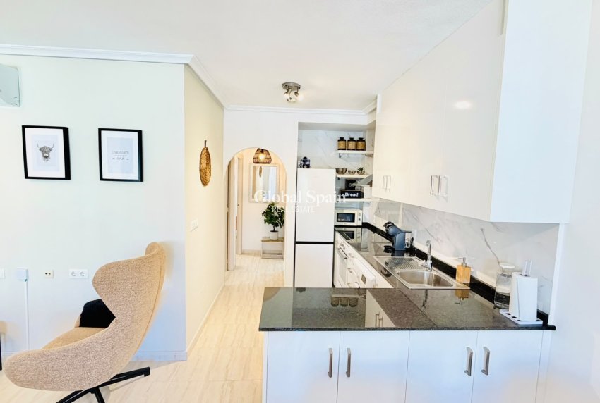 Resale - HOUSE -
DAYA VIEJA - Costa Blanca