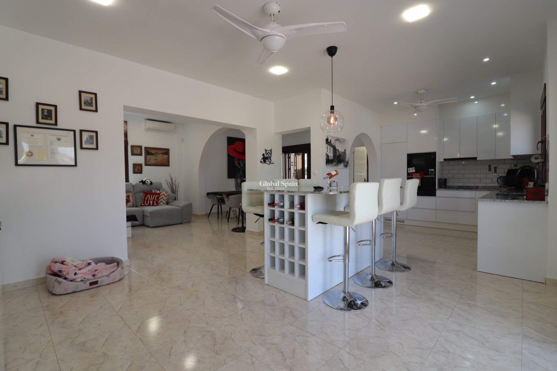 Resale - HOUSE -
DAYA VIEJA - Daya Vieja - Country