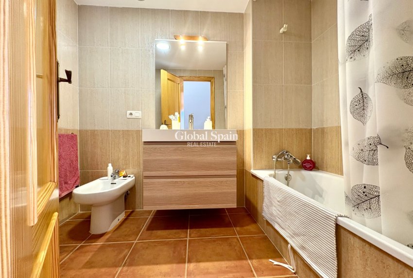 Resale - House -
DENIA - Les Marines - Las Marinas