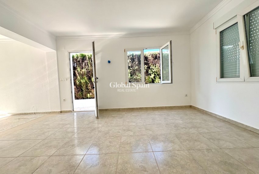 Resale - HOUSE -
DENIA - Les Marines - Las Marinas