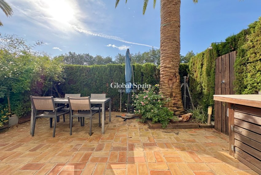 Resale - HOUSE -
DENIA - Les Marines - Las Marinas