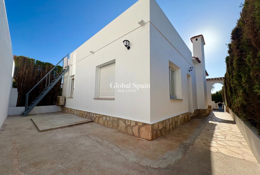 Resale - HOUSE -
DENIA - Les Marines - Las Marinas