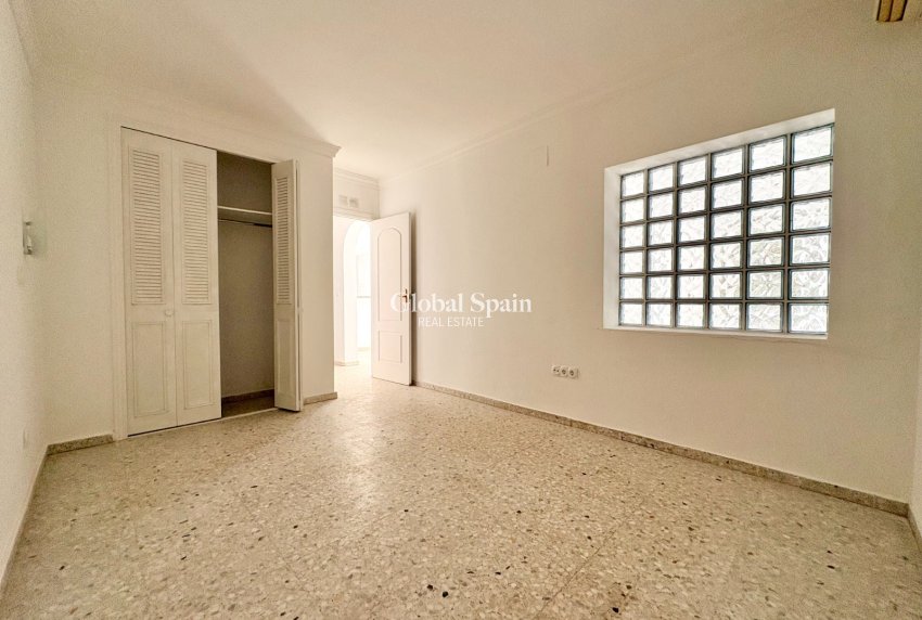 Resale - HOUSE -
DENIA - Les Marines - Las Marinas