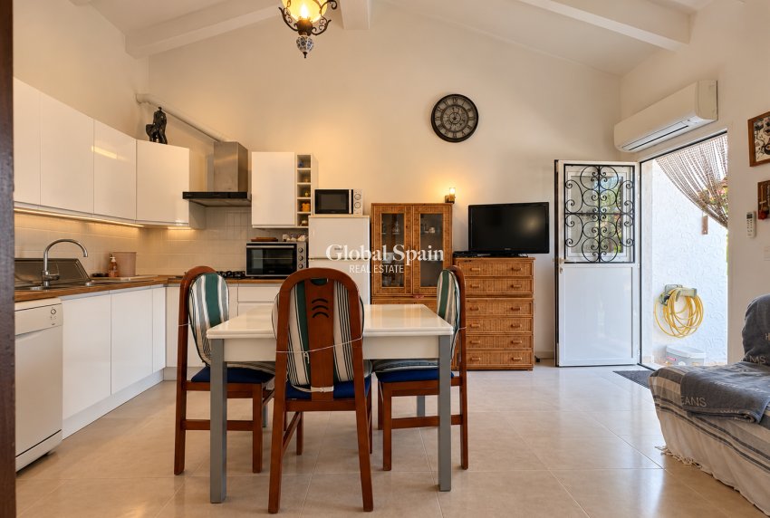 Resale - HOUSE -
DENIA - Les Marines - Las Marinas