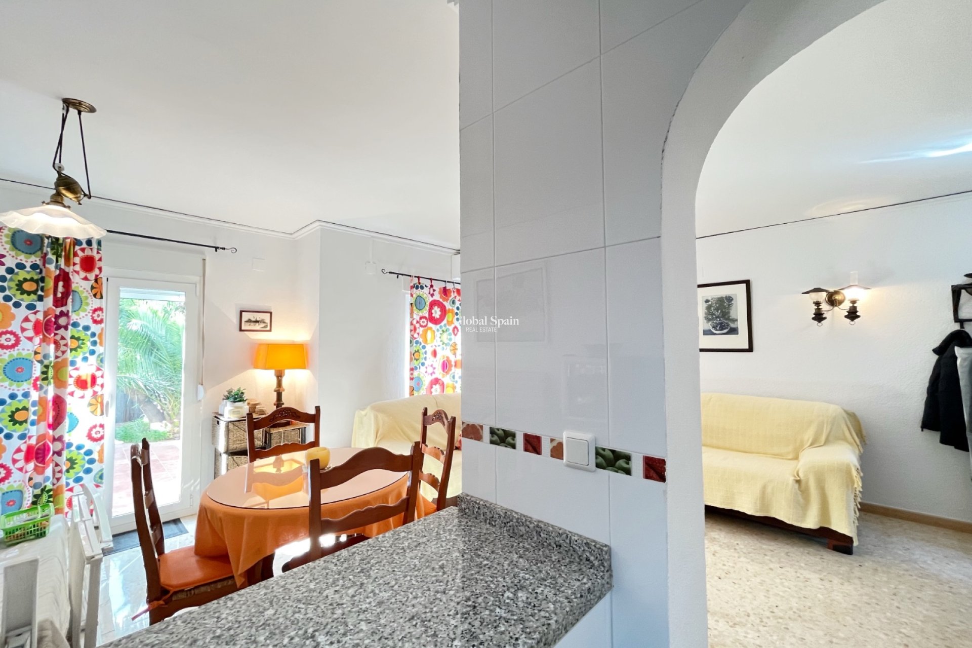 Resale - House -
DENIA - Les Marines - Las Marinas