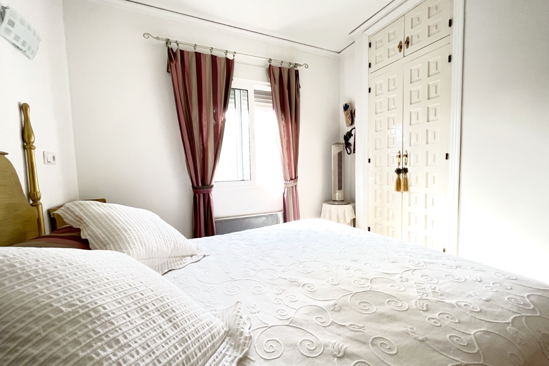 Resale - House -
DENIA - Les Marines - Las Marinas