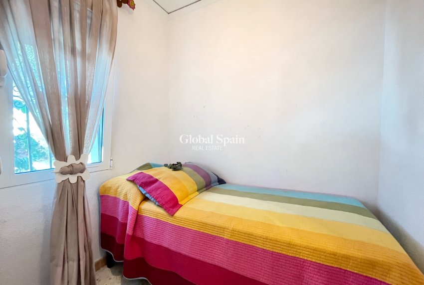 Resale - House -
DENIA - Les Marines - Las Marinas