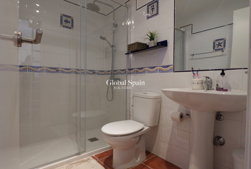 Resale - House -
DENIA - Les Marines - Las Marinas