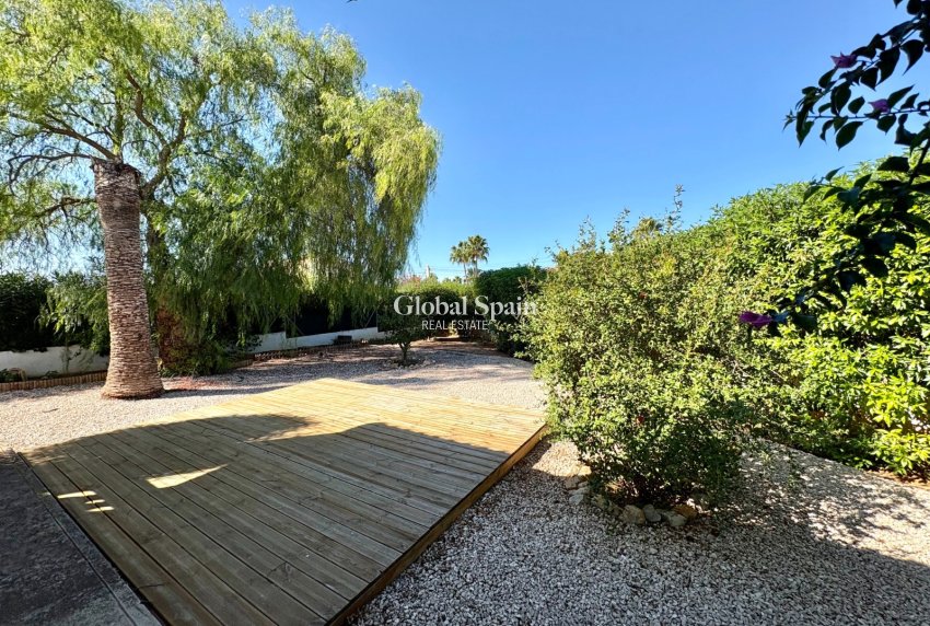 Resale - House -
DENIA - Montgó