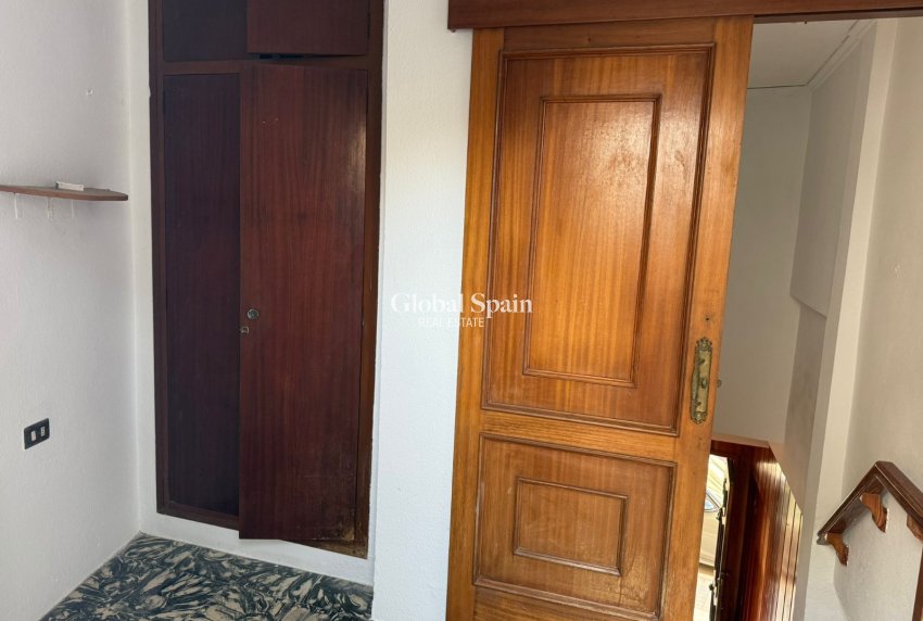 Resale - HOUSE -
DENIA - Port