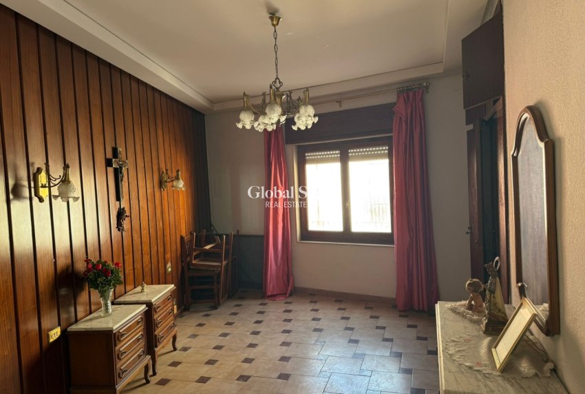 Resale - HOUSE -
DENIA - Port