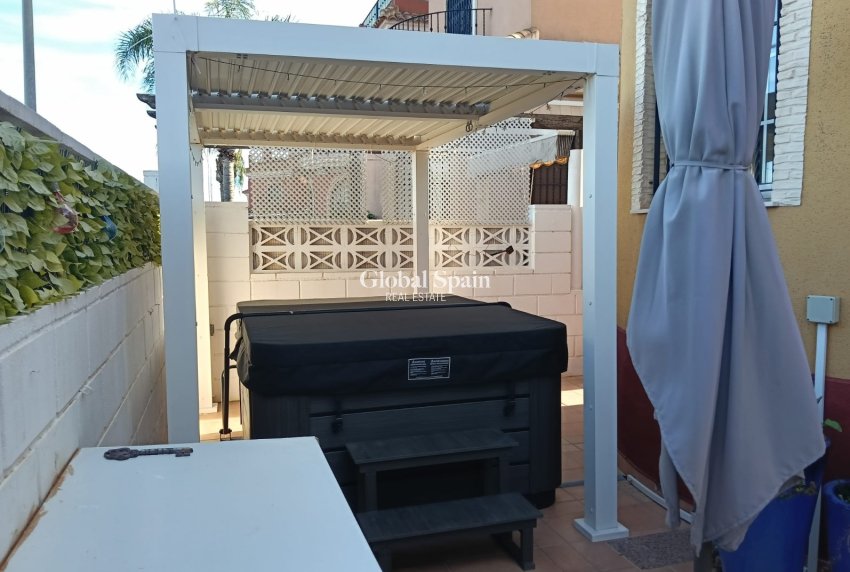 Resale - House - Detached Villa (4) -
LOS MONTESINOS - La Herrada