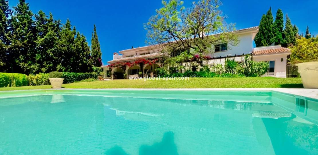 Resale - House - Detached Villa - Calahonda - Costa del Sol