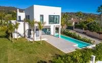 Resale - House - Detached Villa - Elviria - Costa del Sol