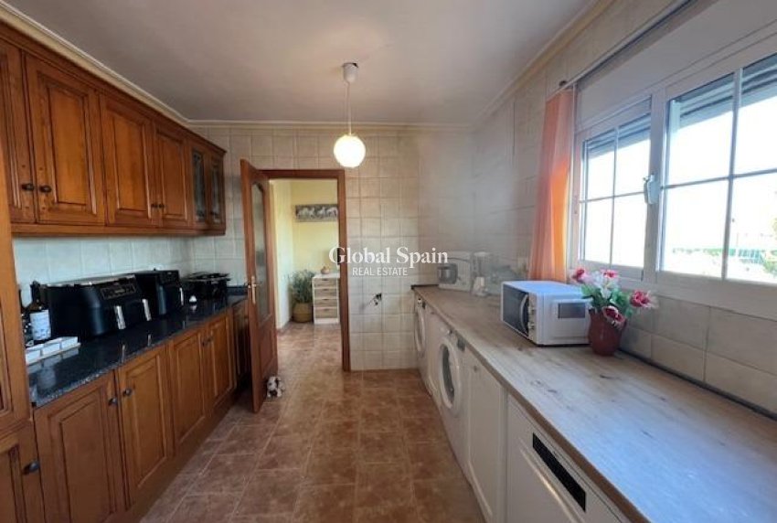 Resale - HOUSE -
DOLORES - Comunidad Valenciana