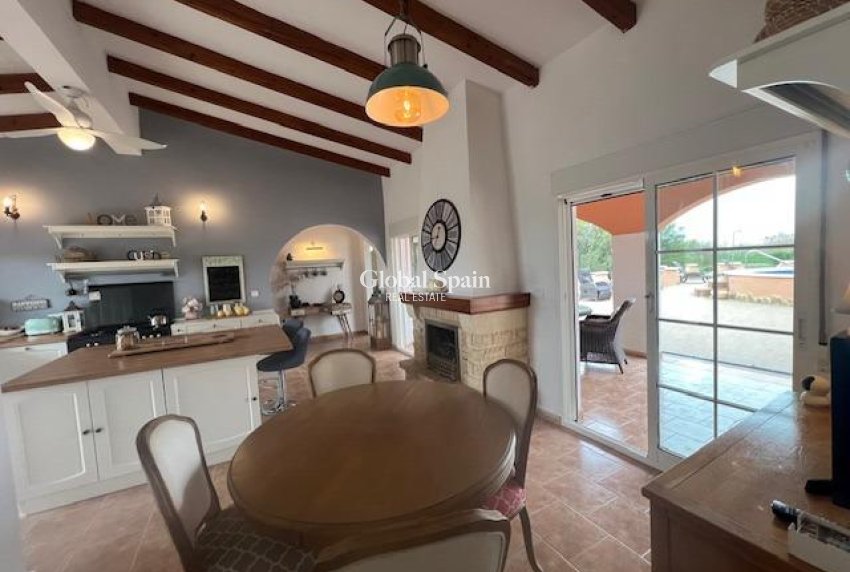 Resale - HOUSE -
DOLORES - Comunidad Valenciana