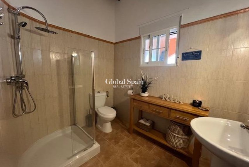 Resale - HOUSE -
DOLORES - Comunidad Valenciana