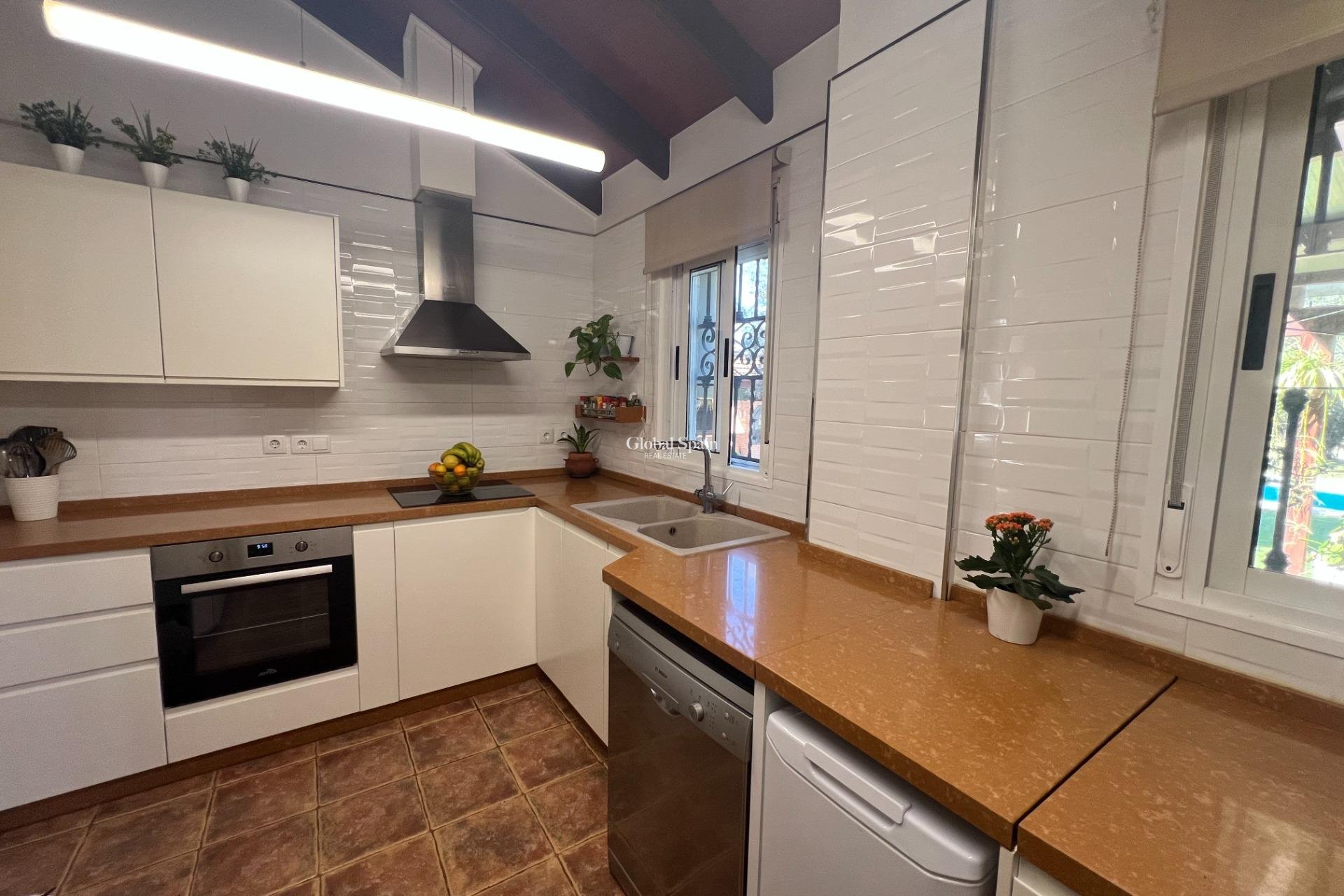 Resale - HOUSE -
DOLORES - Comunidad Valenciana