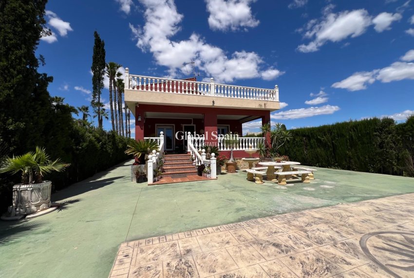Resale - HOUSE -
DOLORES - Comunidad Valenciana