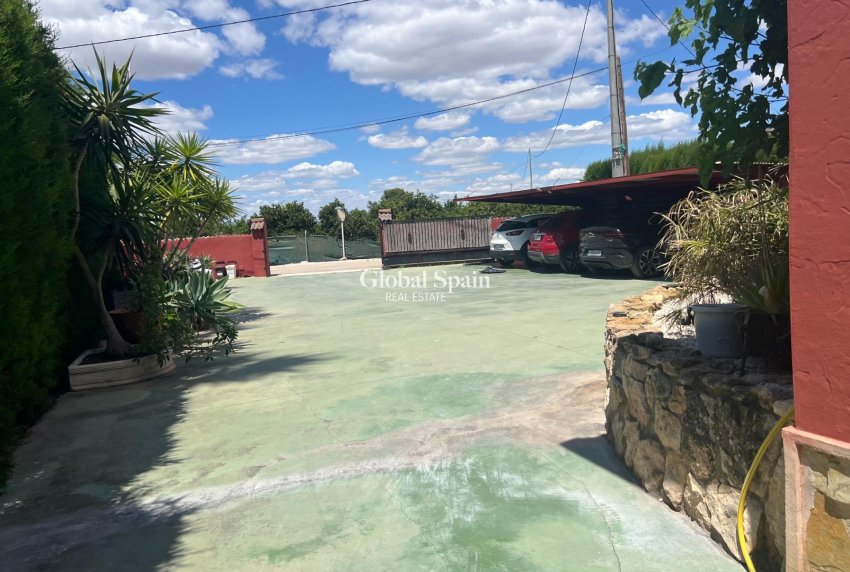 Resale - HOUSE -
DOLORES - Comunidad Valenciana