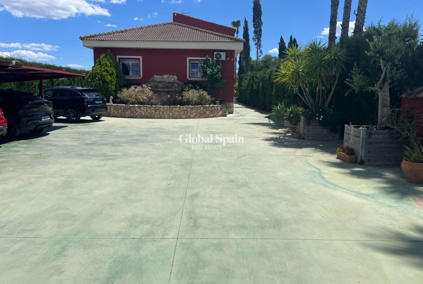 Resale - HOUSE -
DOLORES - Comunidad Valenciana