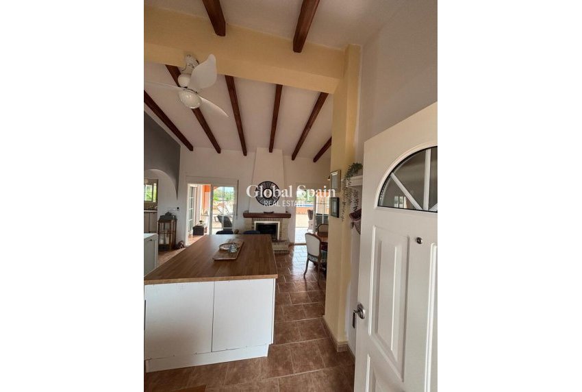 Resale - HOUSE -
DOLORES - Costa Blanca