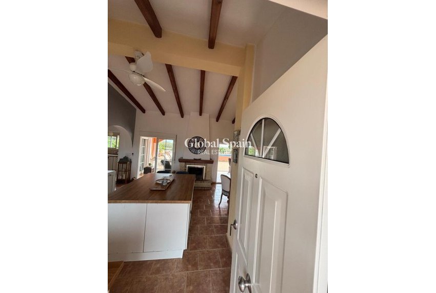 Resale - HOUSE -
DOLORES - Costa Blanca