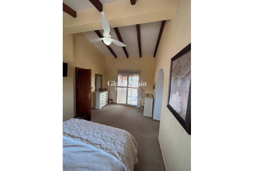 Resale - HOUSE -
DOLORES - Costa Blanca