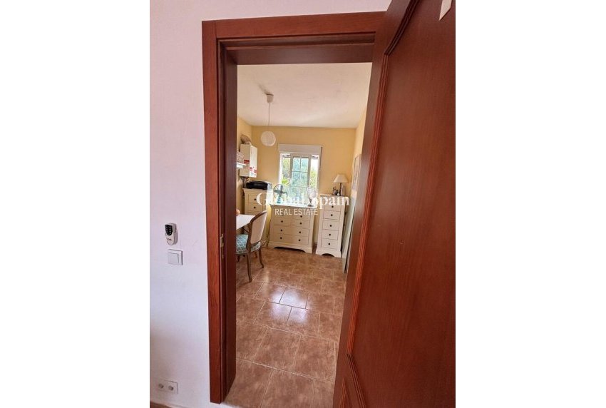 Resale - HOUSE -
DOLORES - Costa Blanca