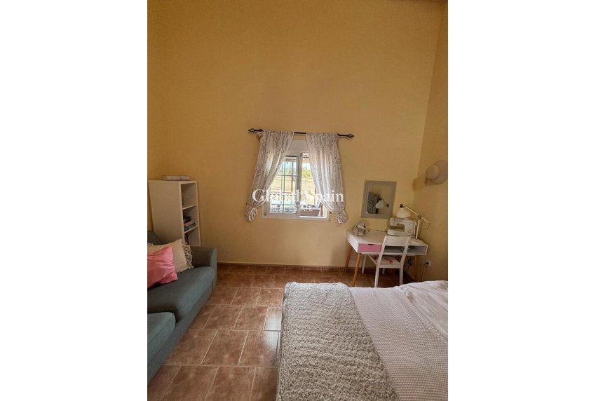 Resale - HOUSE -
DOLORES - Costa Blanca