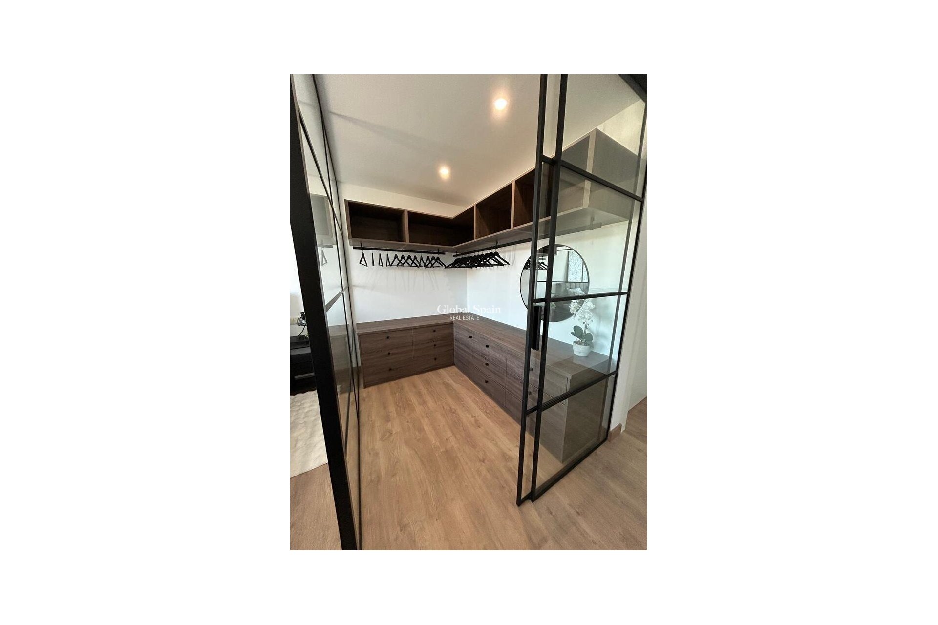 Resale - HOUSE -
DOLORES - Costa Blanca