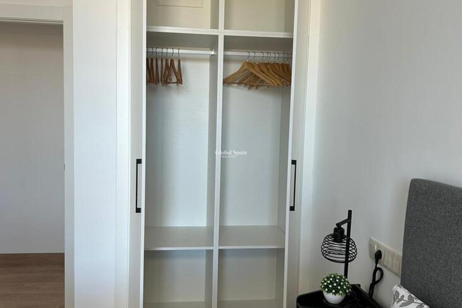 Resale - HOUSE -
DOLORES - Costa Blanca