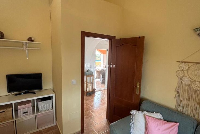 Resale - HOUSE -
DOLORES - Costa Blanca