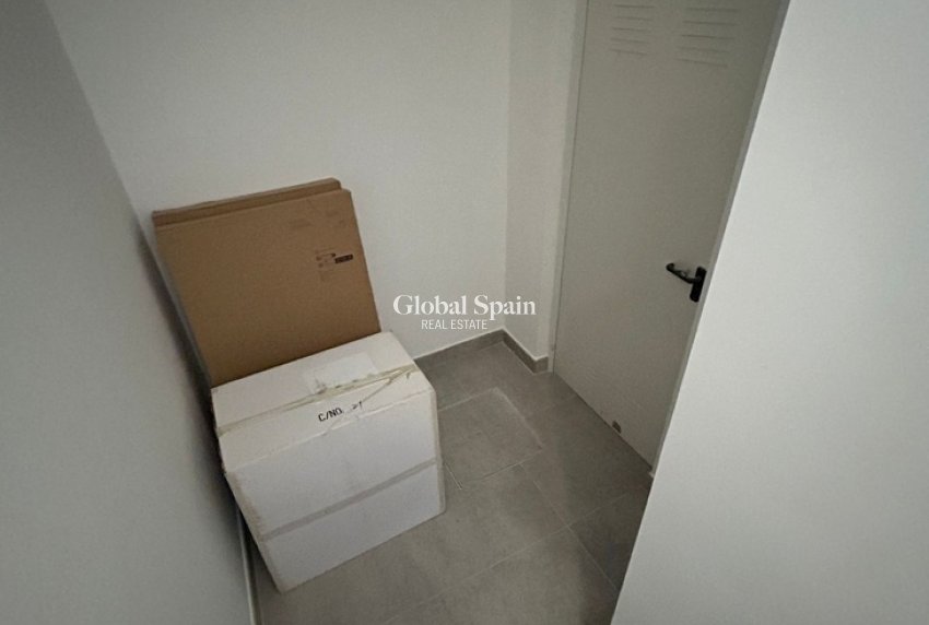 Resale - HOUSE -
DOLORES - Costa Blanca