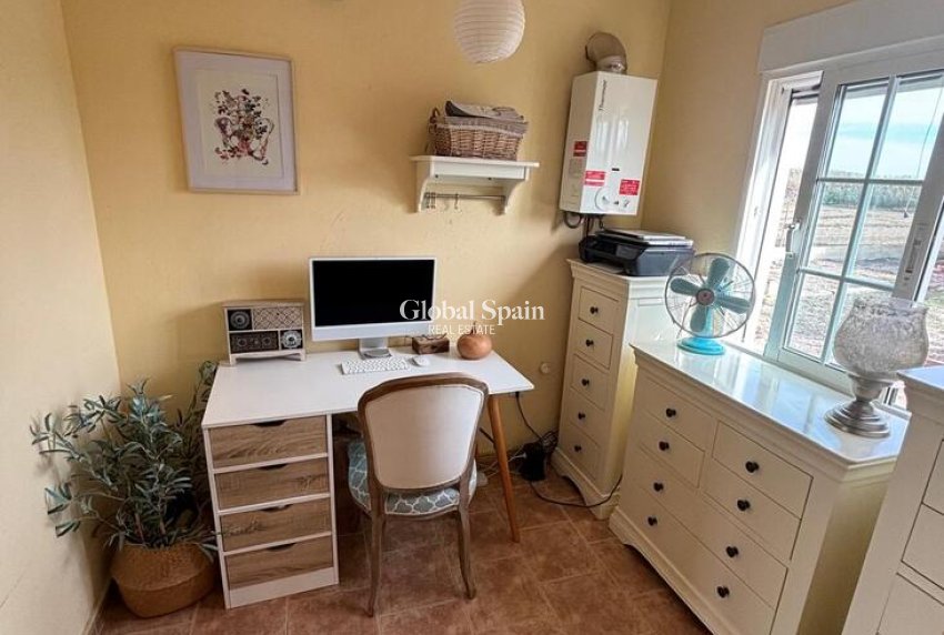 Resale - HOUSE -
DOLORES - Costa Blanca