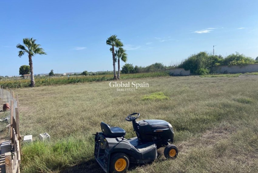 Resale - HOUSE -
DOLORES - Costa Blanca