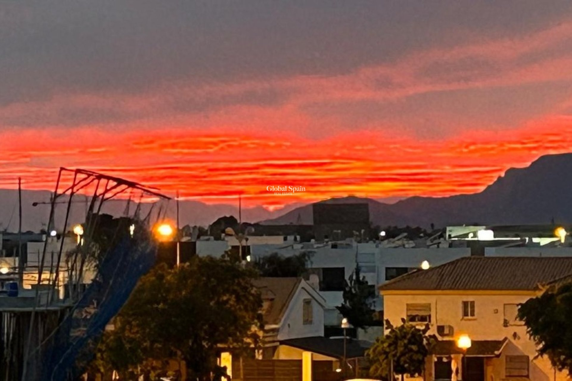 Resale - HOUSE -
DOLORES - Costa Blanca