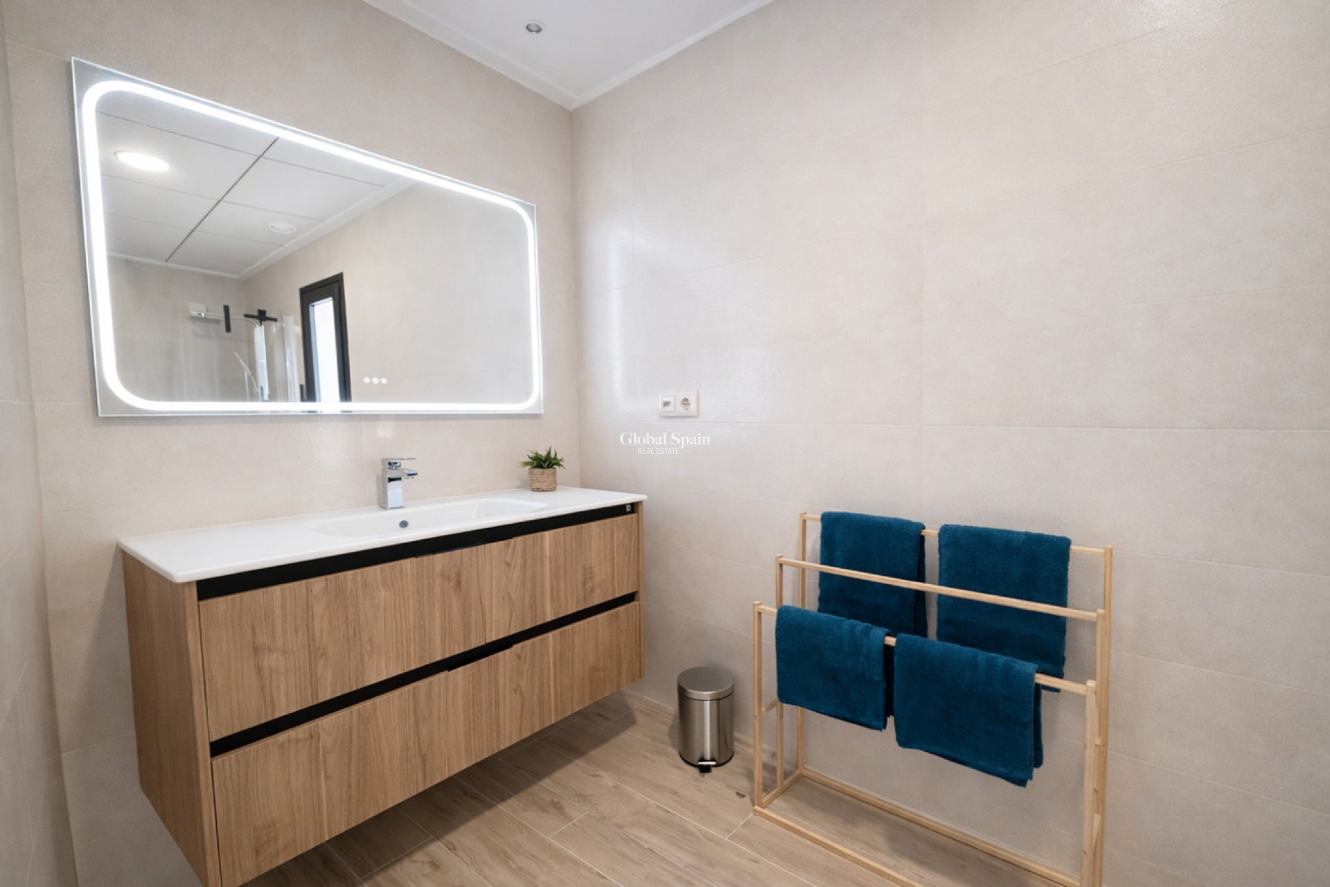 Resale - HOUSE -
DOLORES - Costa Blanca