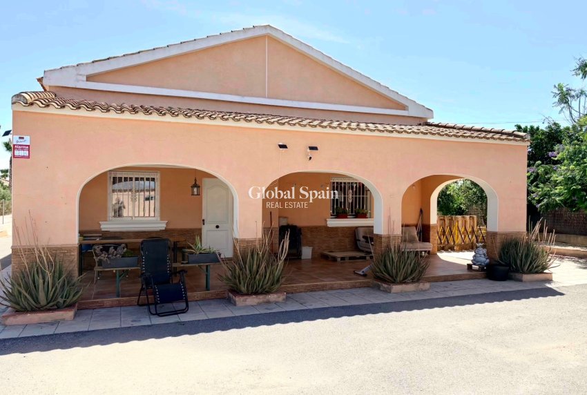 Resale - HOUSE -
DOLORES - Costa Blanca