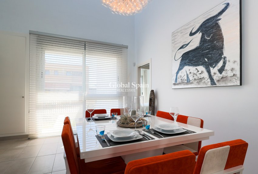 Resale - HOUSE -
DOLORES - Costa Blanca