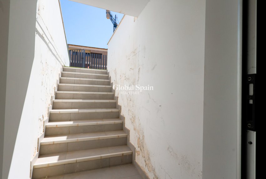 Resale - HOUSE -
DOLORES - Costa Blanca