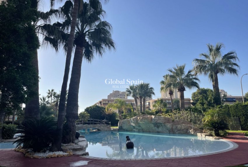 Resale - HOUSE -
EL CAMPELLO - Costa Blanca